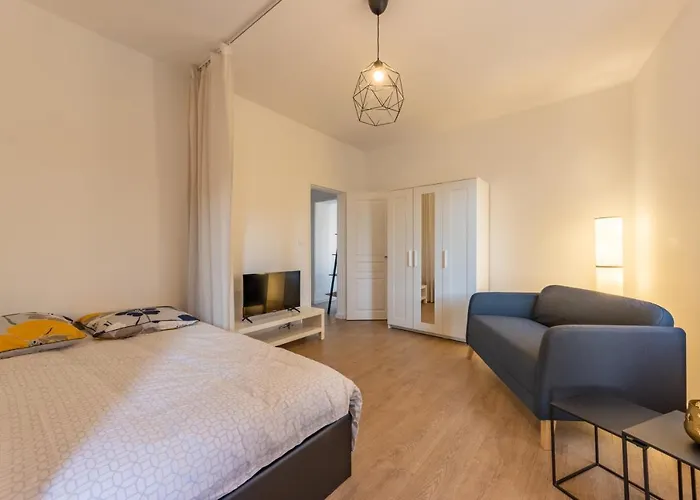 Le Toit Terrasse Proche Commodites Parking Facile كاسلسارازين