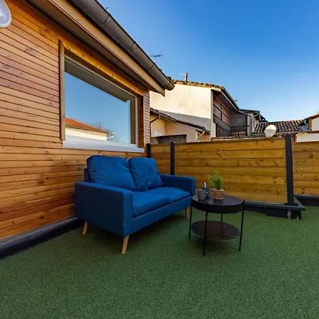 Le Toit Terrasse Proche Commodites Parking Facile Appartement Castelsarrasin